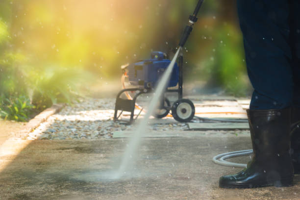 Best Gutter Cleaning  in Montague, MI
